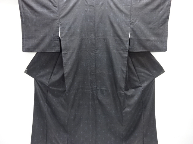 大特価品　麻の葉模様織り出し本場泥大島紬着物(5マルキ)